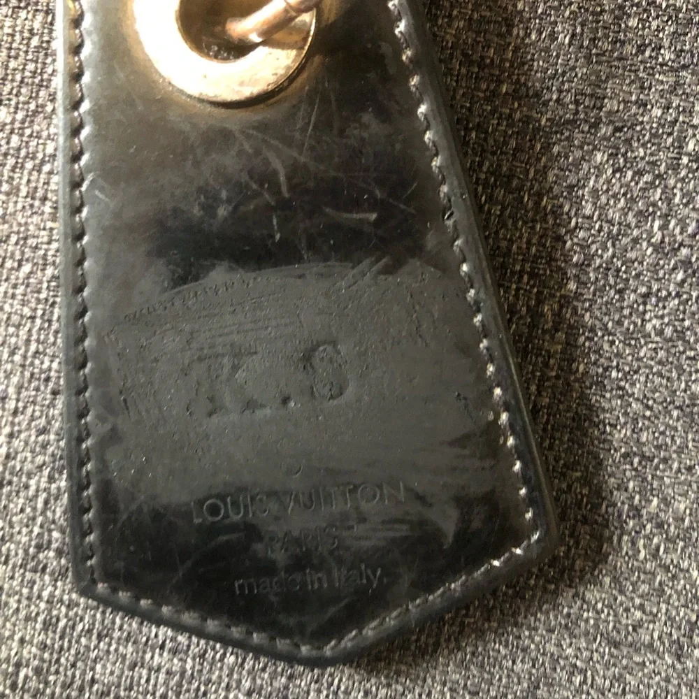 LV Black Leather Keychain - Picture 6 of 6
